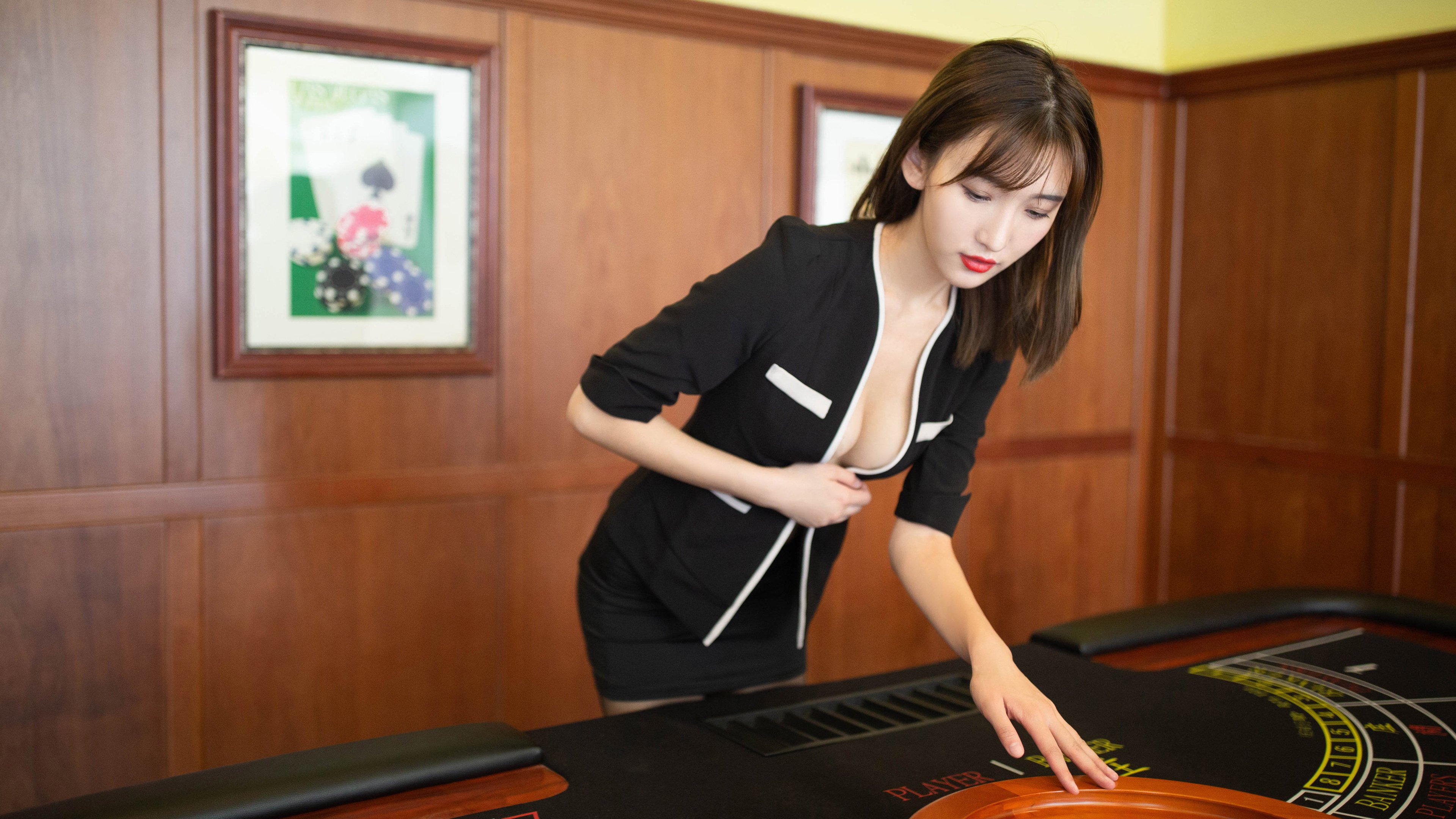 kaiyun网站-“意甲联赛高潮不断,追逐欧战名额成为焦点”,意甲争4